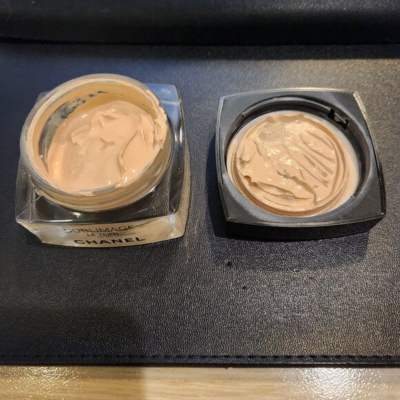CHANEL Sublimage Le Teint Ultimate Radiance Foundation 01 Beige - Picture 2 of 5
